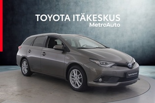 Toyota Auris vaihtoauto