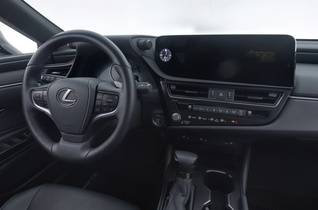 Lexus ES vaihtoauto