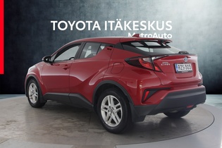 Toyota C-HR vaihtoauto