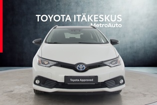 Toyota Auris vaihtoauto