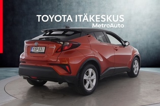 Toyota C-HR vaihtoauto