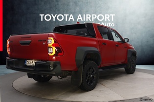 Toyota Hilux vaihtoauto