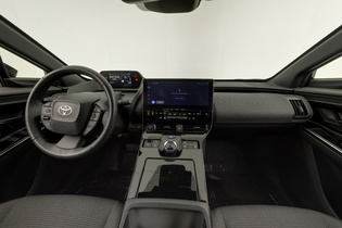 Toyota bZ4X vaihtoauto