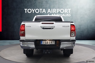 Toyota Hilux vaihtoauto