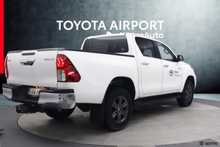 Toyota Hilux vaihtoauto