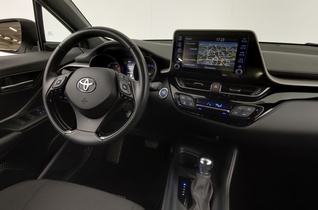 Toyota C-HR vaihtoauto