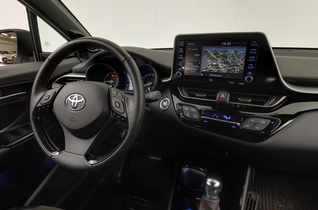 Toyota C-HR vaihtoauto