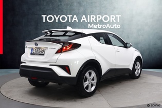 Toyota C-HR vaihtoauto