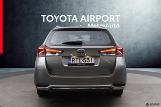 Toyota Auris vaihtoauto