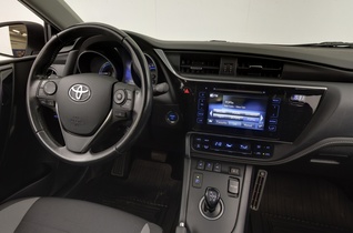 Toyota Auris vaihtoauto