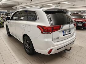 Mitsubishi Outlander PHEV vaihtoauto
