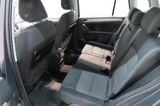 Volkswagen Golf Sportsvan vaihtoauto