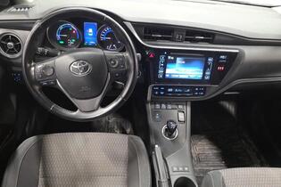 Toyota Auris vaihtoauto