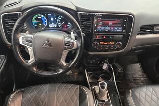 Mitsubishi Outlander PHEV vaihtoauto