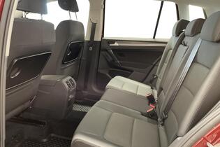 Volkswagen Golf Sportsvan vaihtoauto