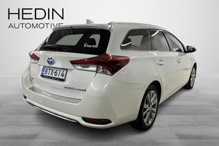Toyota Auris vaihtoauto