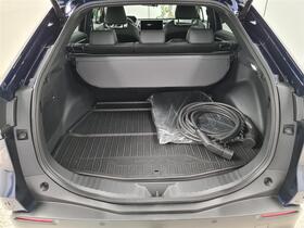 Toyota bZ4X vaihtoauto