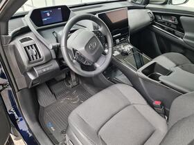 Toyota bZ4X vaihtoauto