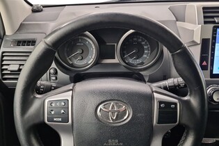 Toyota Land Cruiser vaihtoauto