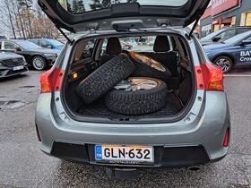 Toyota Auris vaihtoauto