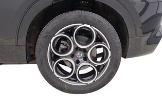 Alfa Romeo Tonale vaihtoauto