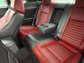 Dodge Challenger vaihtoauto