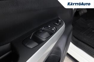 Nissan Navara vaihtoauto