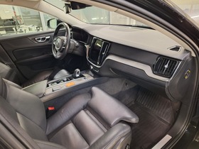 Volvo V60 Cross Country vaihtoauto
