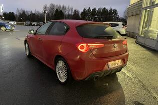 Alfa Romeo Giulietta vaihtoauto