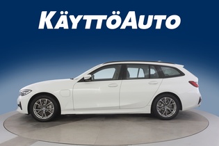 BMW 330 vaihtoauto