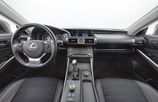 Lexus IS vaihtoauto