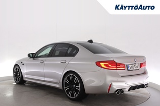 BMW M5 vaihtoauto