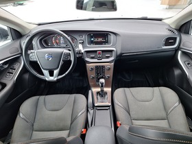 Volvo V40 Cross Country vaihtoauto