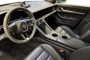 Porsche Taycan vaihtoauto