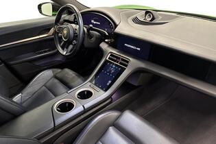 Porsche Taycan vaihtoauto