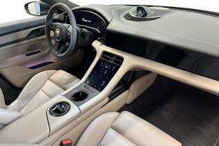 Porsche Taycan vaihtoauto