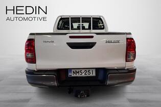 Toyota Hilux vaihtoauto