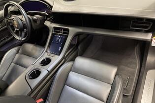 Porsche Taycan vaihtoauto