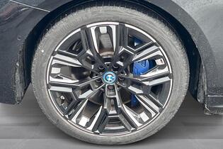 BMW i5 M60 vaihtoauto