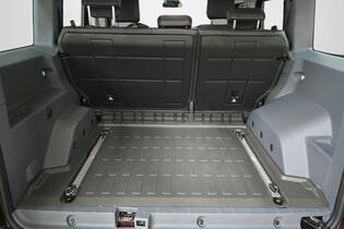 Ineos Grenadier vaihtoauto