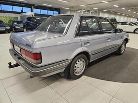 Mazda 323 vaihtoauto