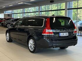 Volvo V70 vaihtoauto