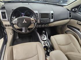 Mitsubishi Outlander vaihtoauto