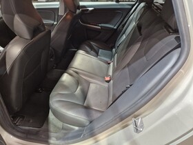 Volvo V60 Cross Country vaihtoauto