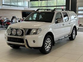 Nissan Navara vaihtoauto