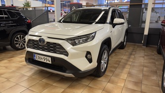 Toyota RAV4 vaihtoauto