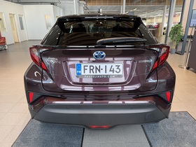 Toyota C-HR vaihtoauto