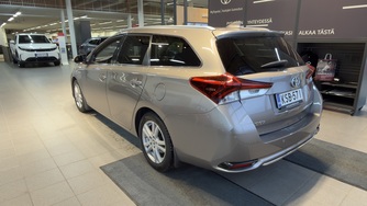 Toyota Auris vaihtoauto