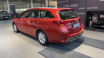 Toyota Auris vaihtoauto