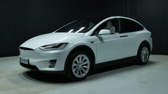 Tesla Model X vaihtoauto